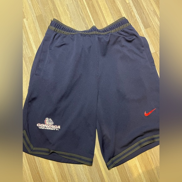 Gonzaga Men Shorts - Picture 1 of 2
